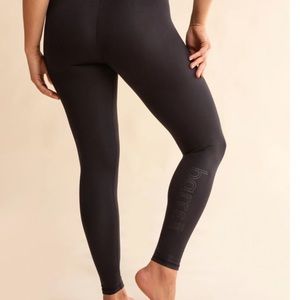 Barre3 Black Tonal Signature Legging